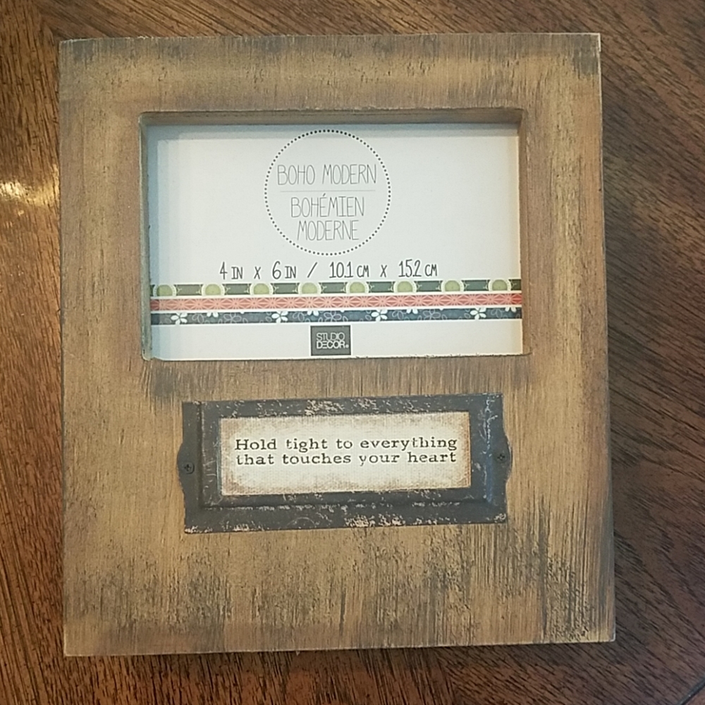 NWOT Country Style Picture Frame